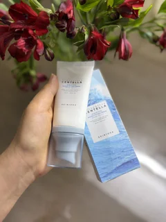کرم ضد آفتاب بی رنگ سنتلا با SPF 50 حجم 50 میلی لیتر